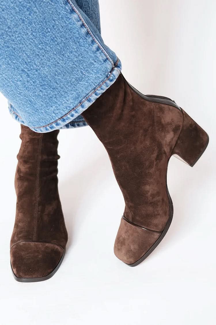 Sienna | Botines de tacón grueso con punta cuadrada escultural