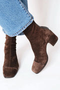 Sienna | Botines de tacón grueso con punta cuadrada escultural