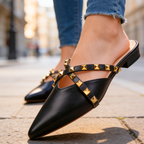 Sandalias Odette con tachuelas y tiras cruzadas