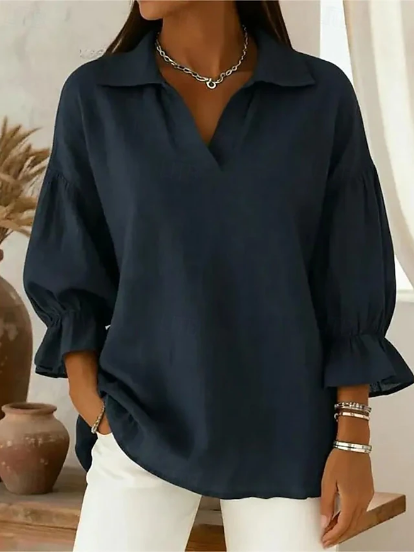 Elena | Blouse à la silhouette décontractée et au col chemise