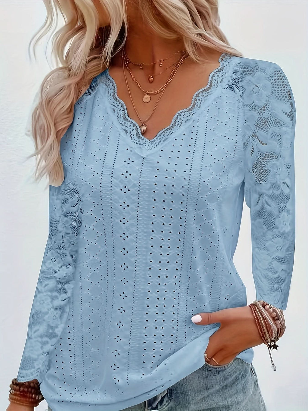 Nicole | Top de manga larga con cuello de pico y detalles de encaje