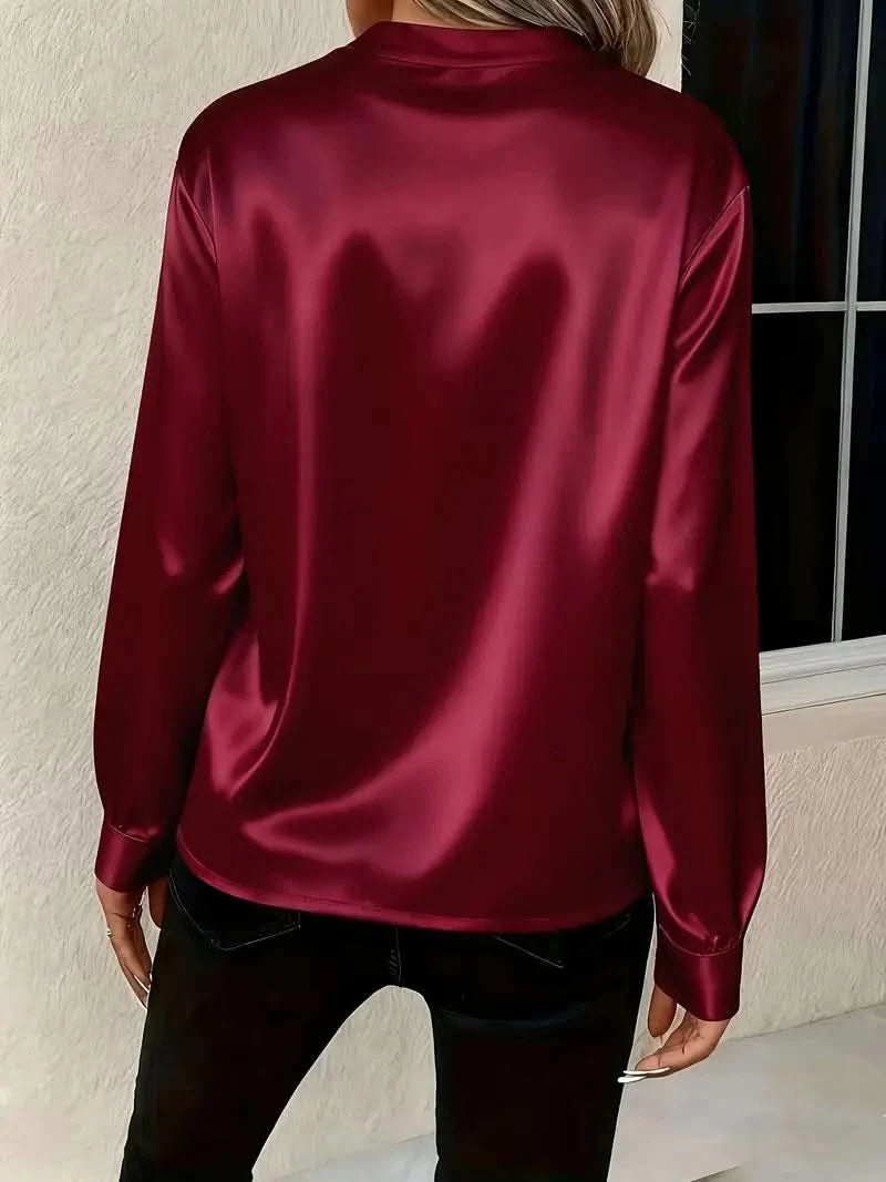 Elena | Blouse intemporelle à col en V