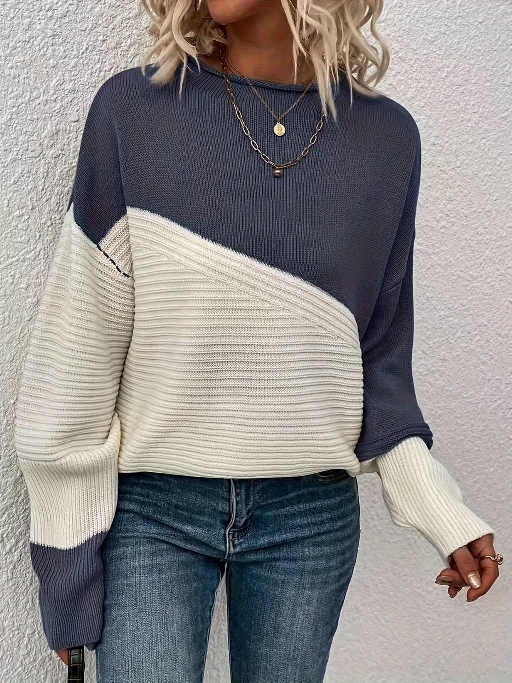 Talia | Sudadera con hombros caídos elegante bicolor