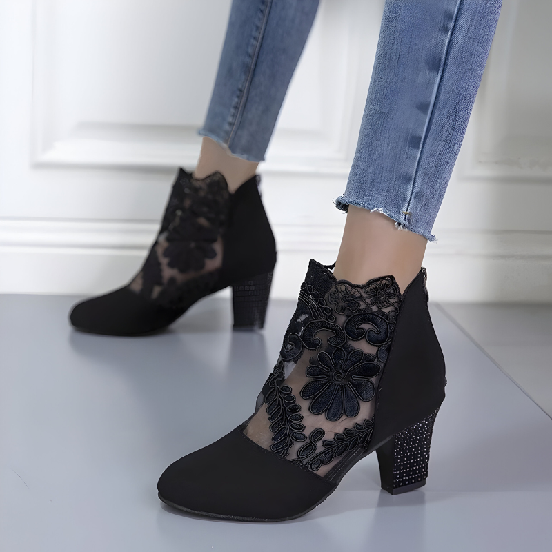 Mila | Botines Elegantes con Tacón de Bloque y Encaje