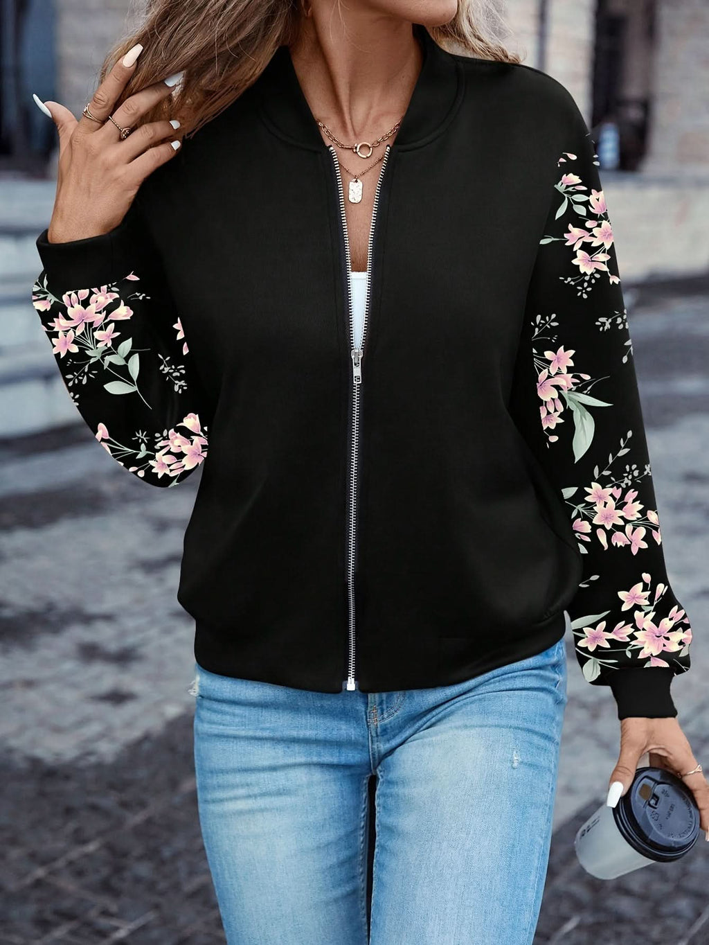Harper | Chaqueta con Cremallera y Mangas Florales