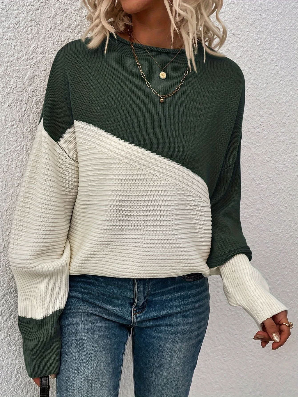 Talia | Sudadera con hombros caídos elegante bicolor