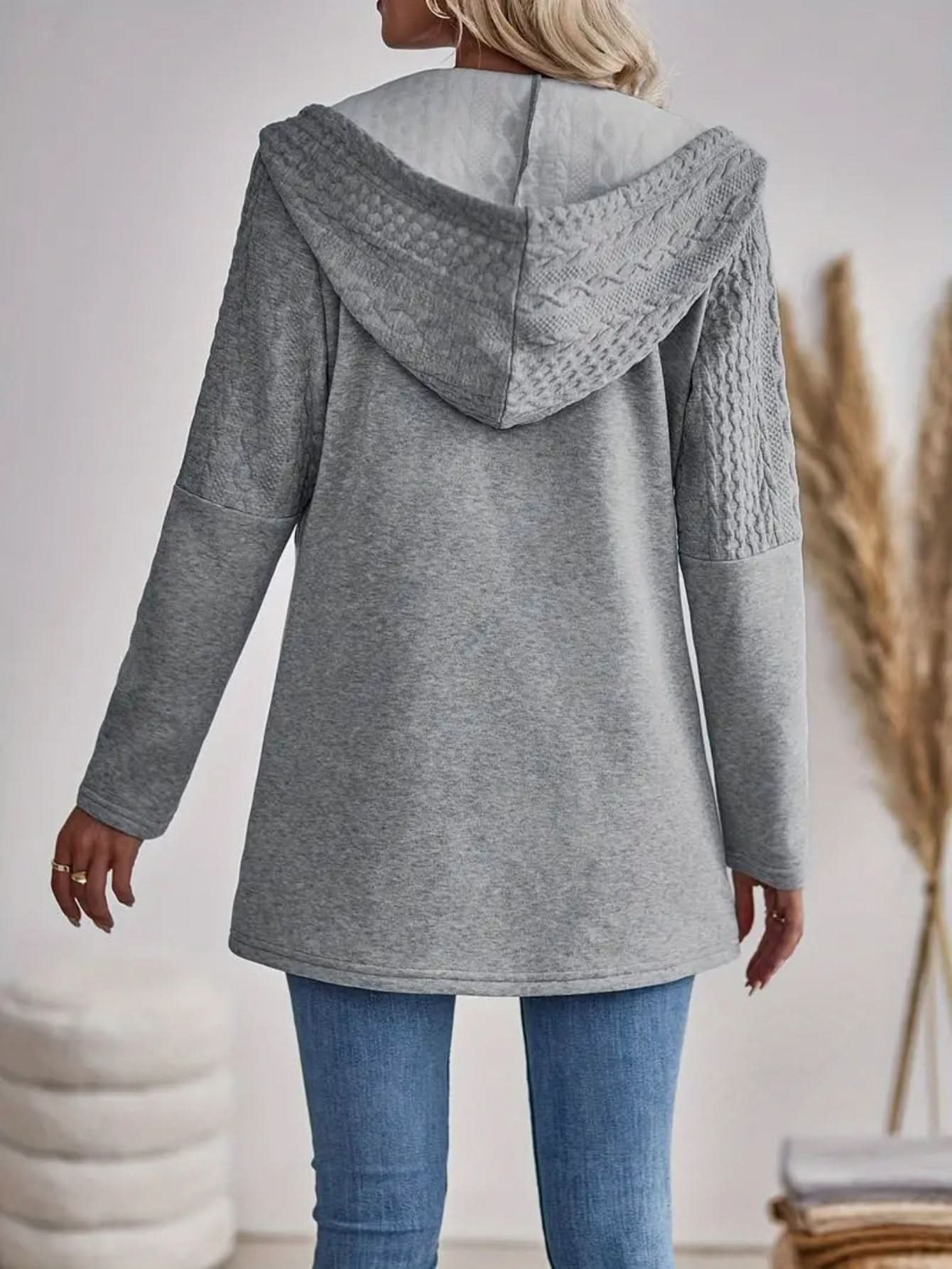 Lena | Cardigan à capuche zippé raffiné