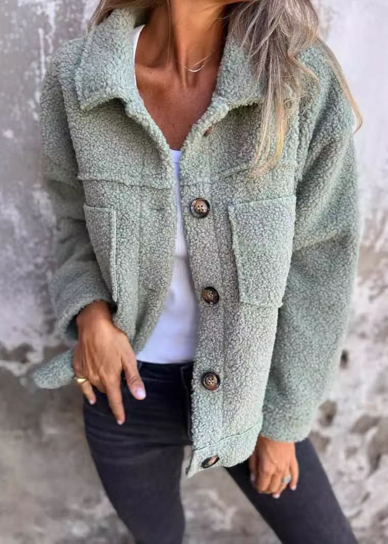 Ella | Chaqueta de forro polar abotonada