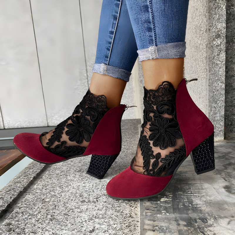 Mila | Botines Elegantes con Tacón de Bloque y Encaje