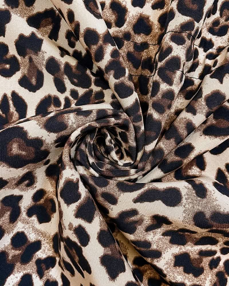 Hailey | Abrigo reversible con capucha de leopardo