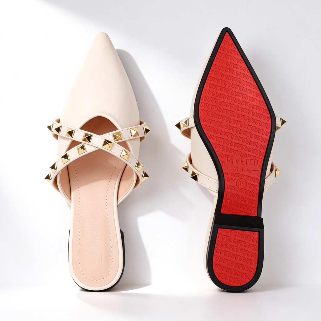 Sandalias Odette con tachuelas y tiras cruzadas