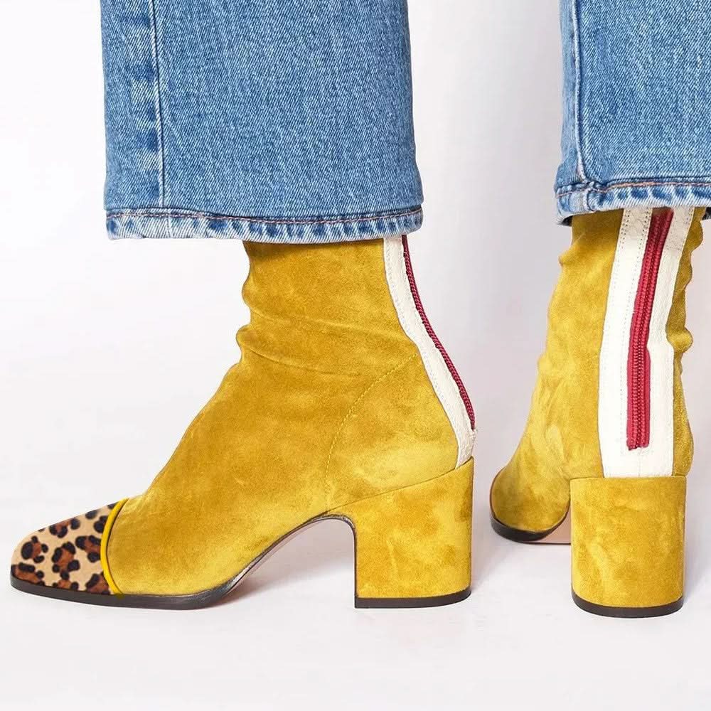Sienna | Botines de tacón grueso con punta cuadrada escultural