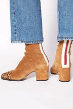 Sienna | Botines de tacón grueso con punta cuadrada escultural