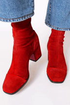 Sienna | Botines de tacón grueso con punta cuadrada escultural