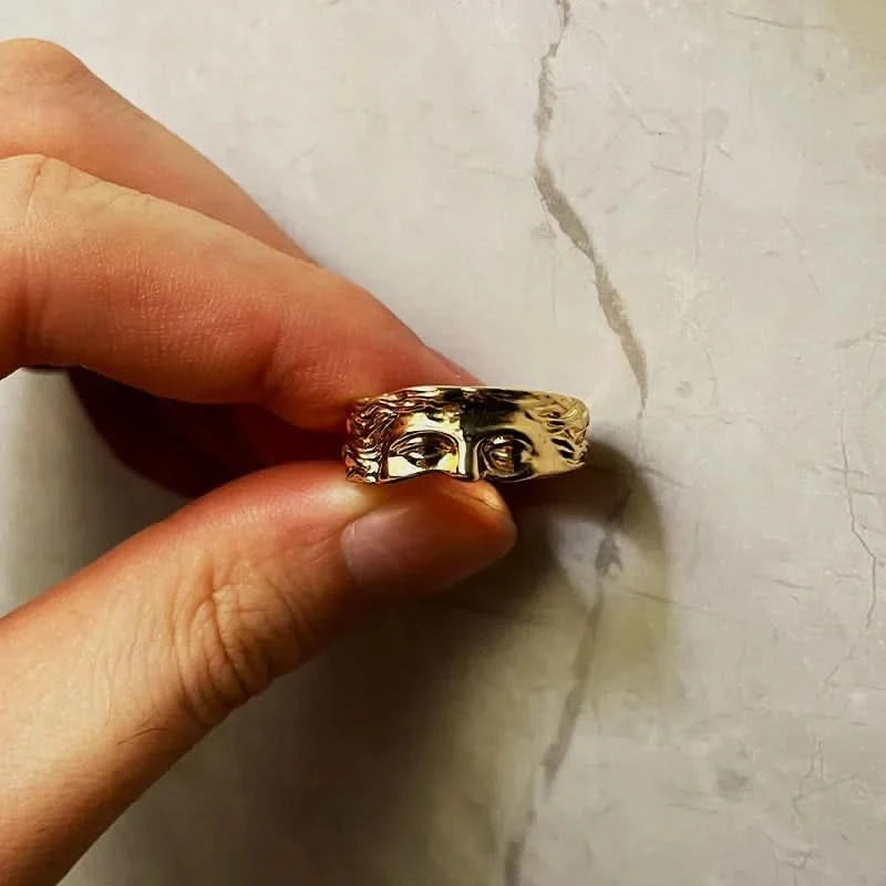 Aphrodite’s Relic Ring