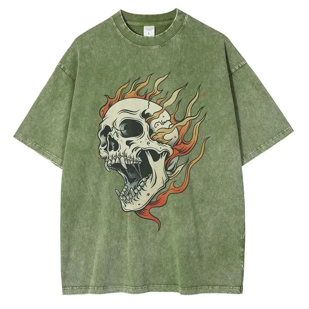 T-shirt oversize délavé à motif tête de mort enflammée