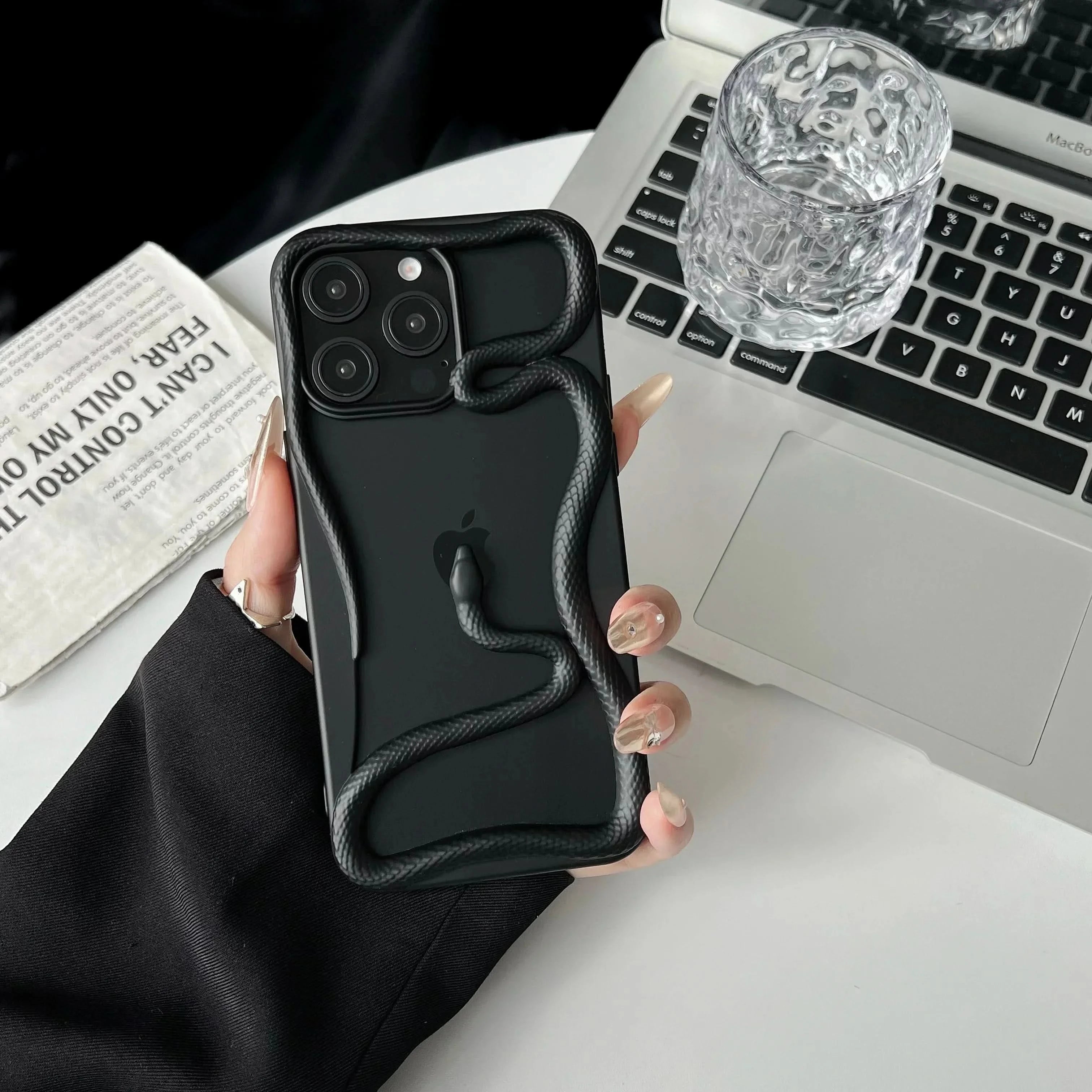 Funda de iPhone Eden Coil