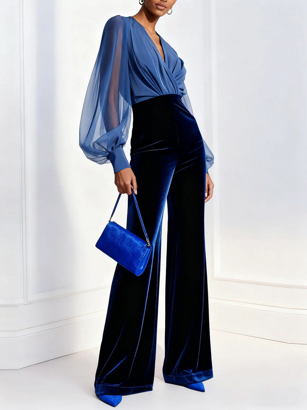 Vivienne | Mono elegante de malla con cuello de pico