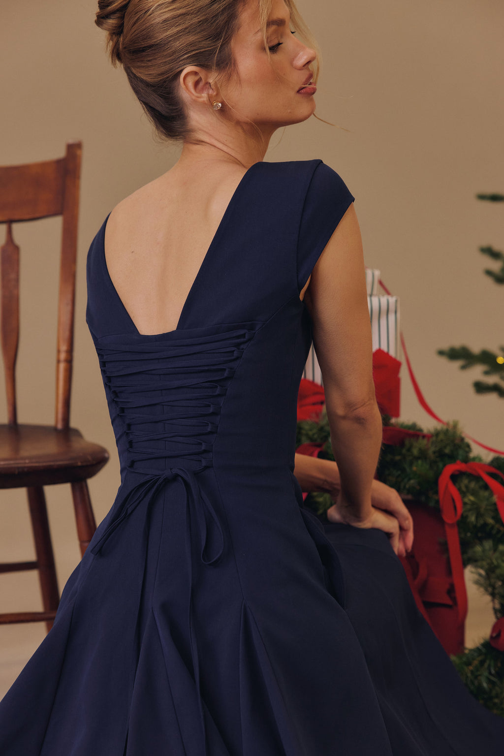 Robe mi-longue en sergé à dos en dentelle Raisa™| marine