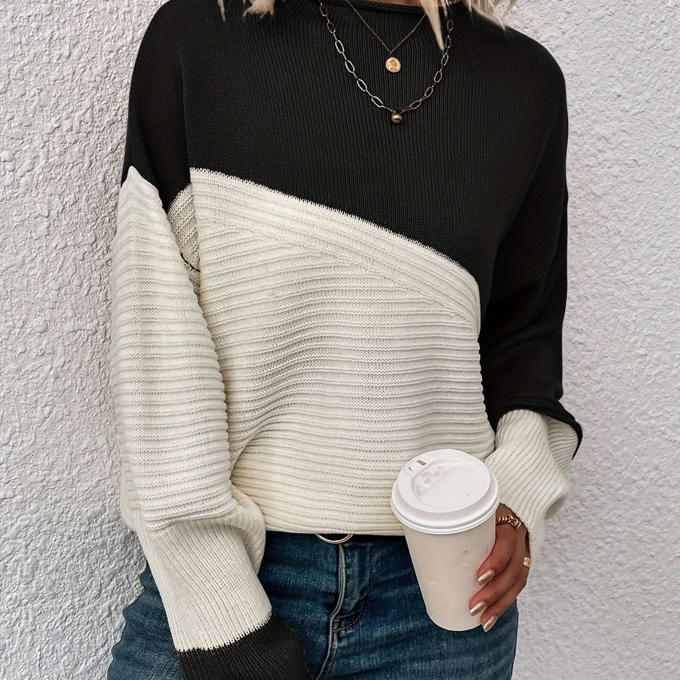 Talia | Sudadera con hombros caídos elegante bicolor