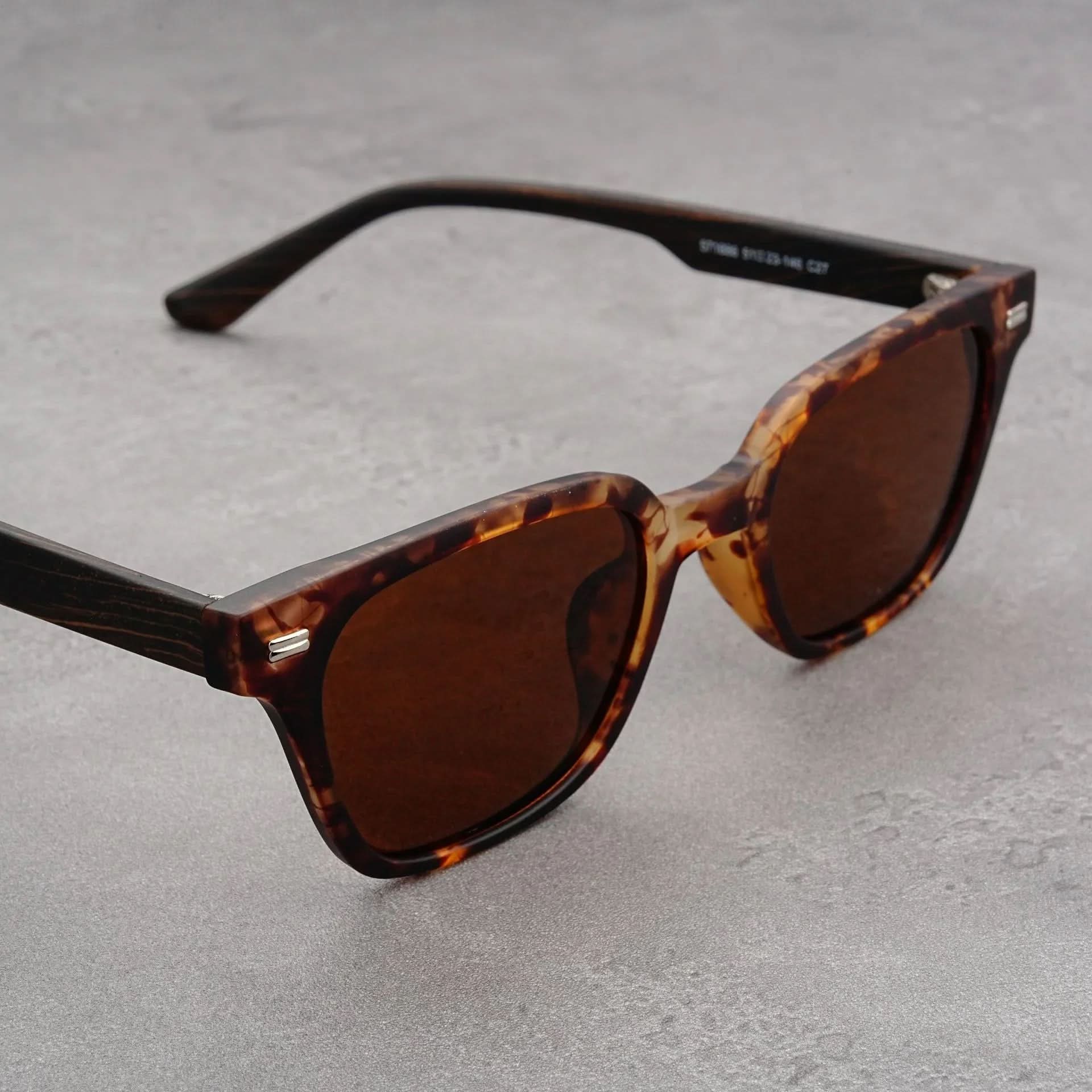 Jaxon, stores en bois